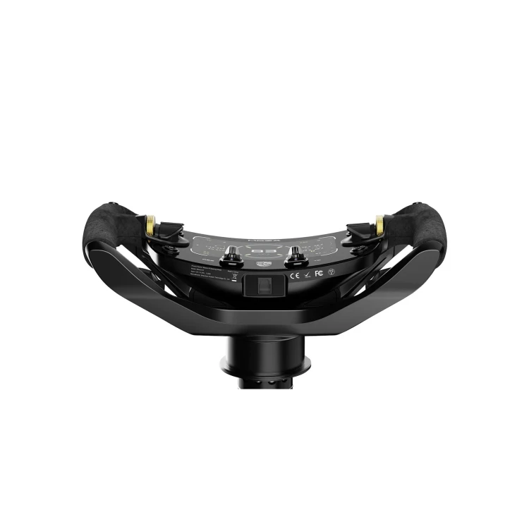 moza-porsche-mission-r-steering-wheel-low-angle.webp
